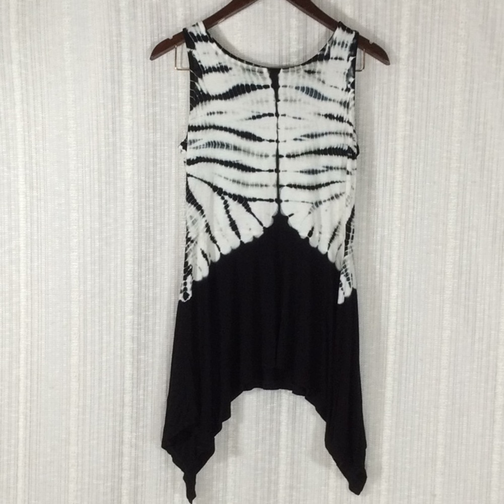 W.D.N.Y. Sleeveless Tie Dye Dress Black White Handkerchief Hem Size M Zebra